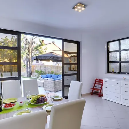 Holiday Home Leonardo Holiday home *