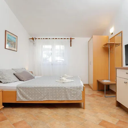 Holiday home Holiday Home Leonardo *