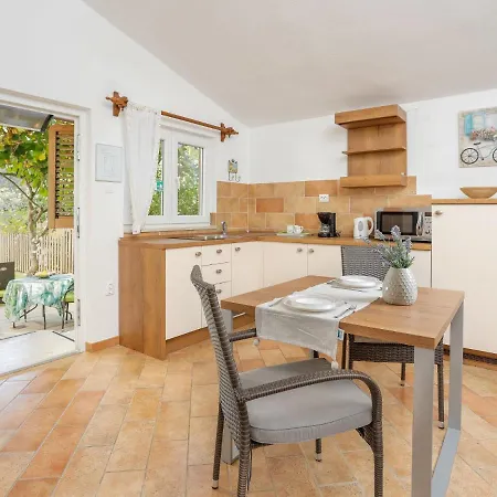 Holiday Home Leonardo *