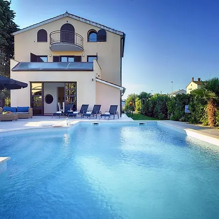 Casa vacanze Holiday Home Leonardo *
